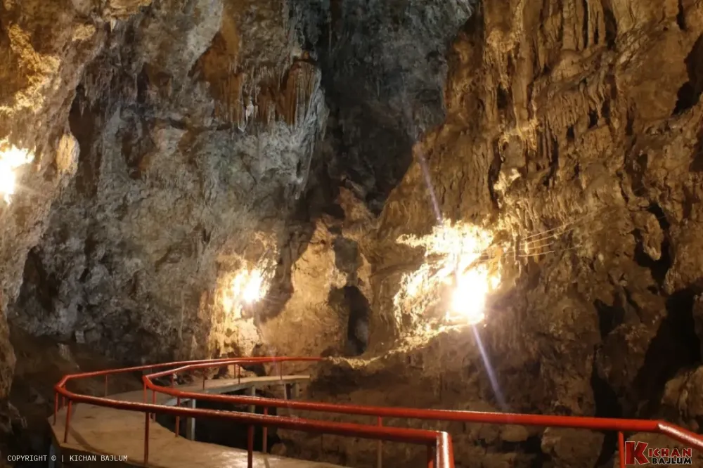  en GRUTAS DE RANCHO NUEVO Y ARCOTETE