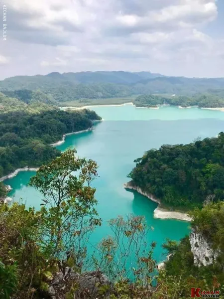 Laguna de Metzabok Selva Lacandona